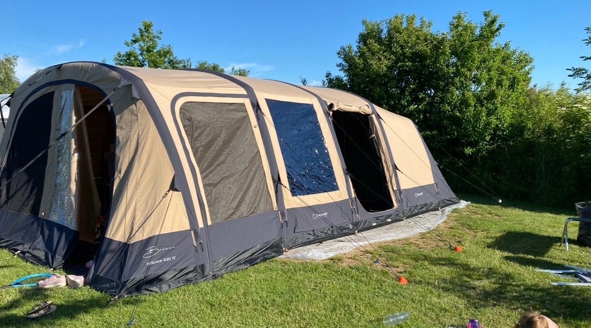 Bardani airspace 430tc tent met aanhanger/keuken, Ophalen, Zo goed als nieuw, Tot en met 5