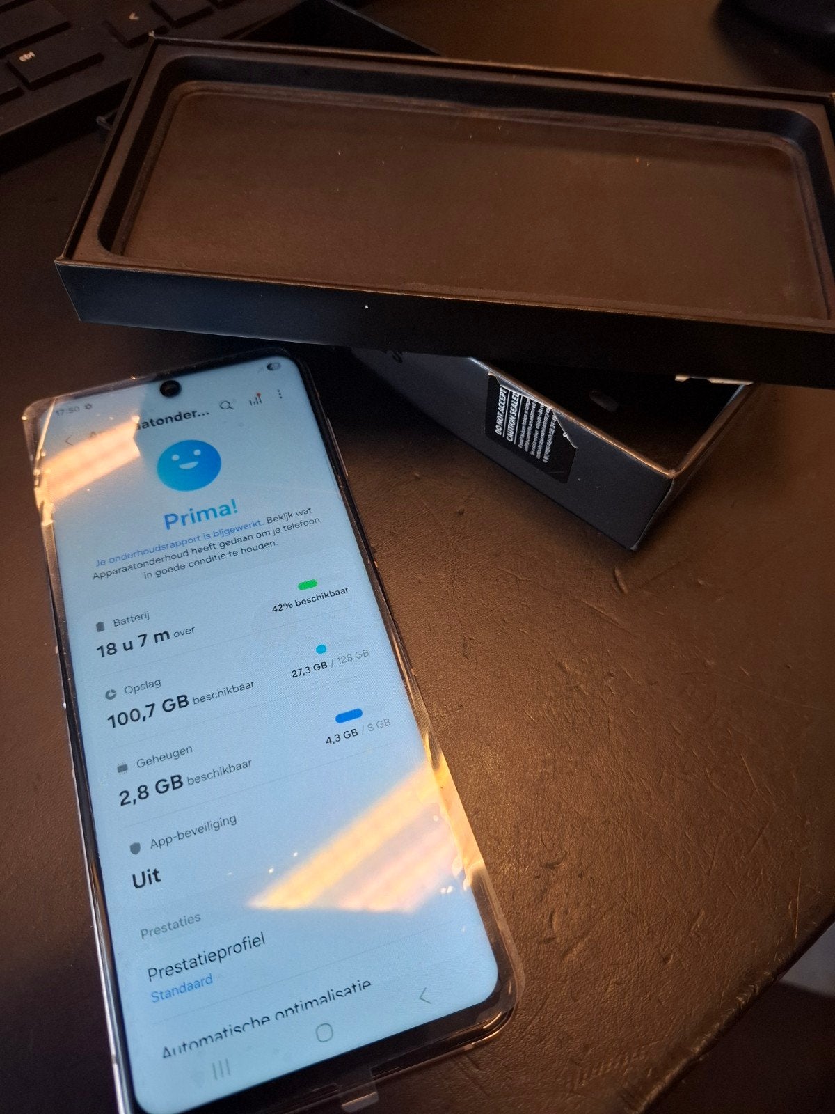 Samsung  Flip 4 - Nieuw rechte scherm, niet inklapbaar!, Telecommunicatie, Touchscreen, Ophalen of Verzenden, Zo goed als nieuw