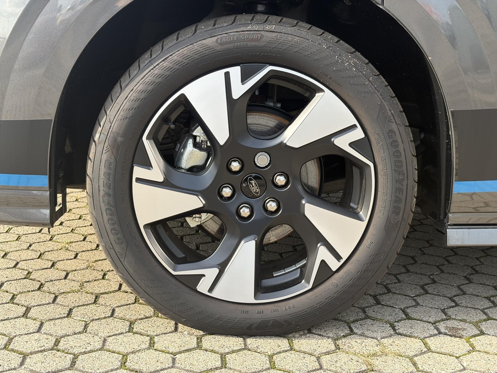 Ford Transit Custom 320 2.0 TDCI L1H1 Sport DC AWD | trekhaa, Automaat, Gebruikt, Euro 6, 2500 kg
