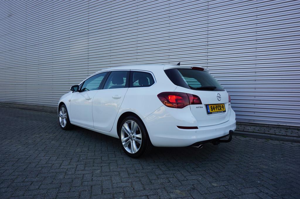 Opel Astra Sports Tourer 1.4 Turbo Sport Airco / Cruise / Na, Voorwielaandrijving, Euro 5, Gebruikt, 4 cilinders