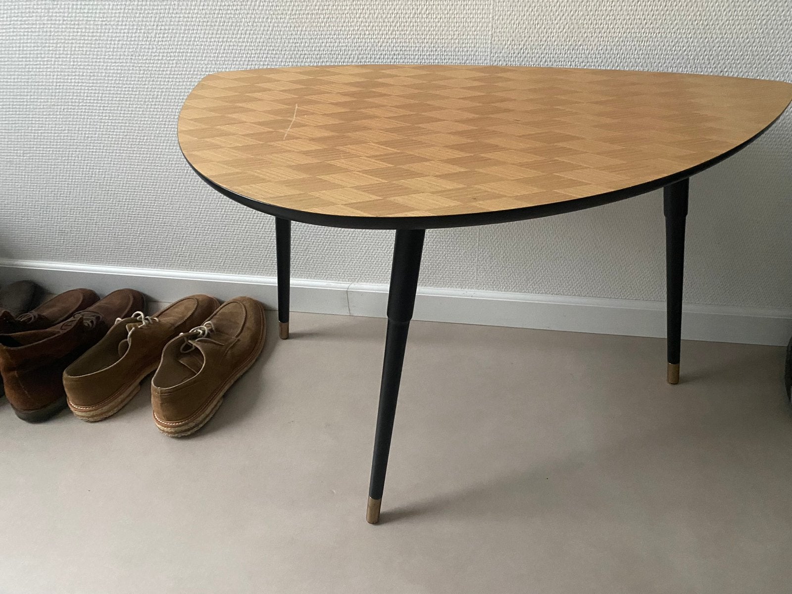 Ikea LÖVBACKEN bijzettafel, 45 tot 60 cm, Minder dan 55 cm, Rond, Ophalen of Verzenden