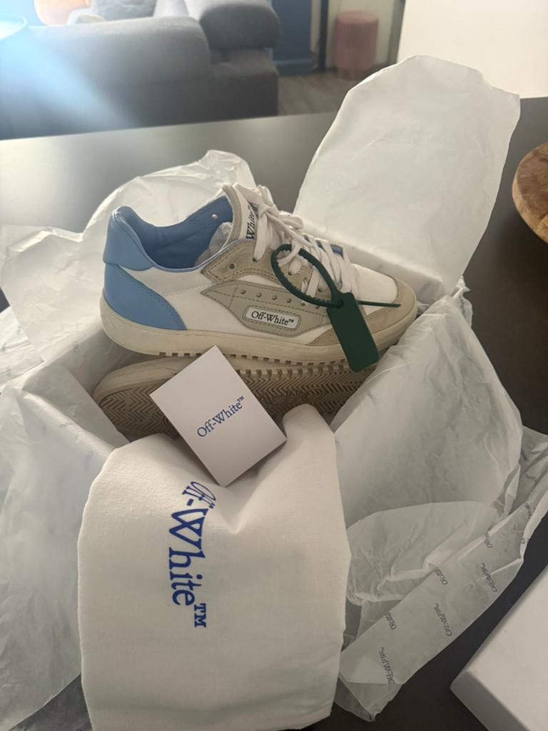 Off- white sneakers maat 39 origineel met dustbag, Ophalen of Verzenden, Zo goed als nieuw, Wit, Sneakers of Gympen