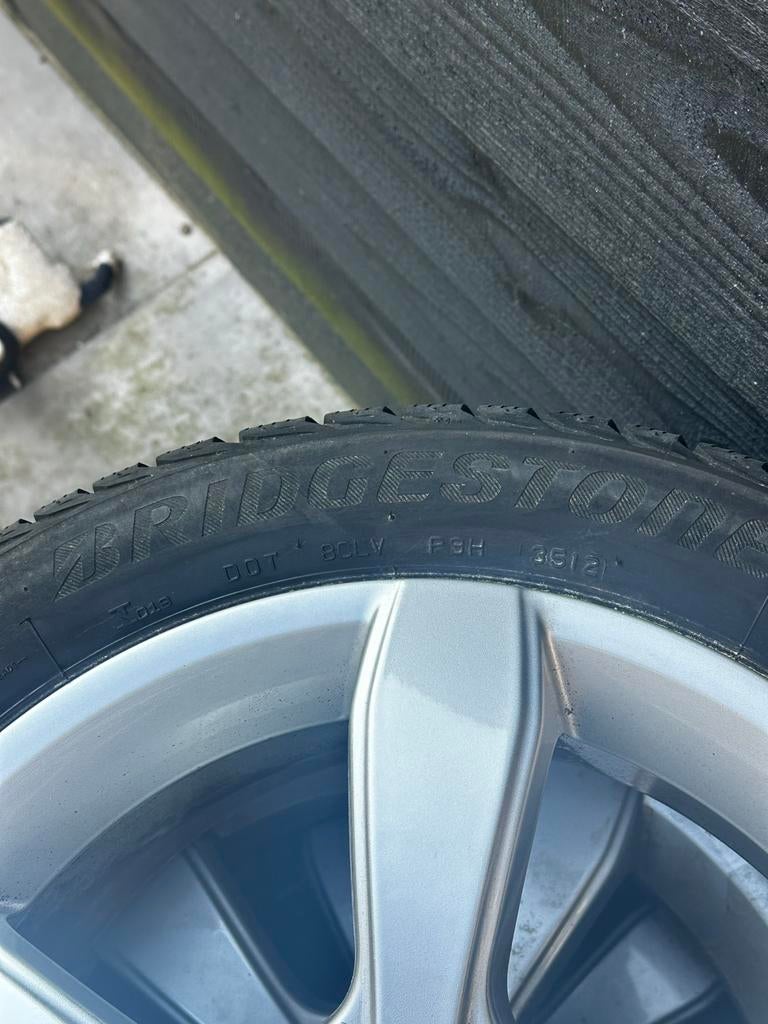 Audi A1 lichtmetalen velgen met winterbanden, Auto-onderdelen, Ophalen, Gebruikt, Banden en Velgen, Winterbanden