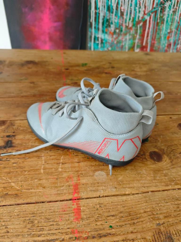 Nike mercurial kunstgras voetbalschoenen., Ophalen of Verzenden, Schoenen