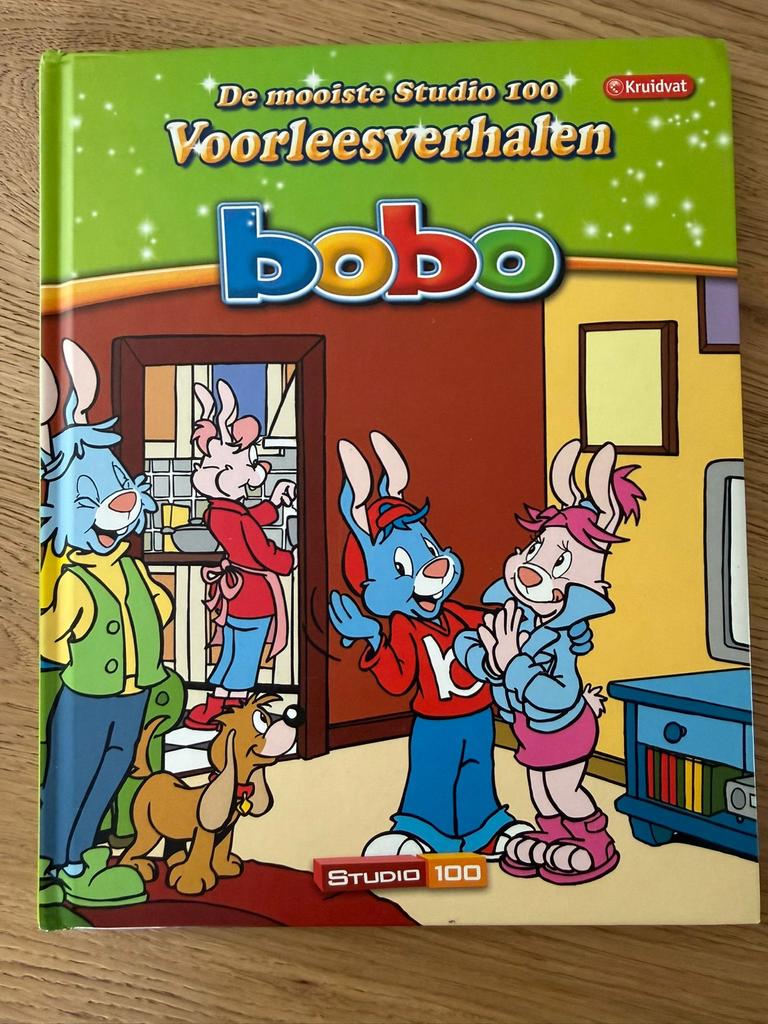 Bobo Voorleesverhalen - De mooiste Studio 100 verhalen, Ophalen of Verzenden, Gelezen