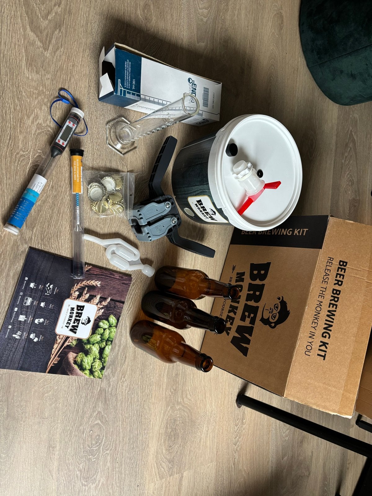 Bierbrouw Starterspakket - Brew Monkey Kit, Hobby en Vrije tijd, Ophalen of Verzenden, Zo goed als nieuw
