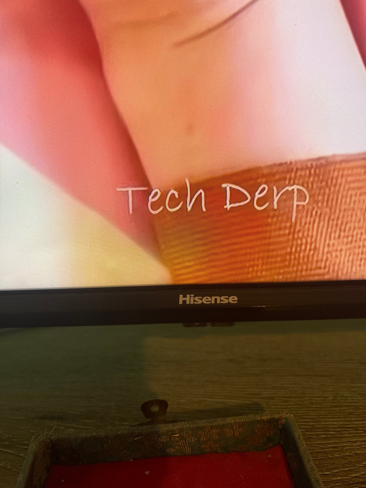Foto 3 van Hisense Smart TV 4K UHD - Zo goed als nieuw