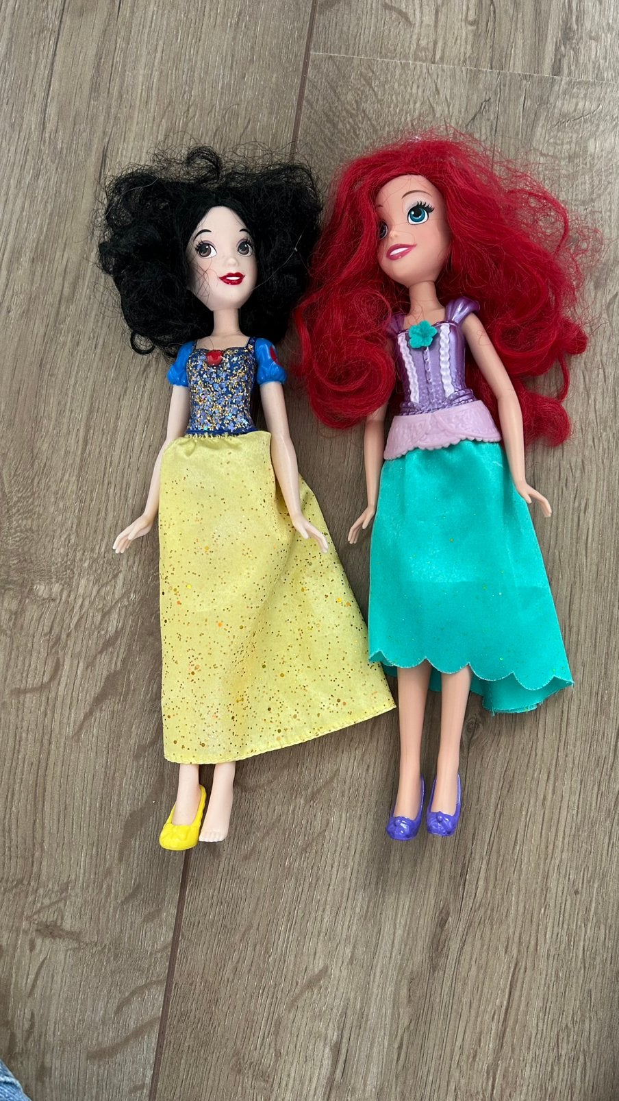 Barbie poppen, Disney, Sneeuwwitje en Ariel, Ophalen of Verzenden, Zo goed als nieuw, Barbie
