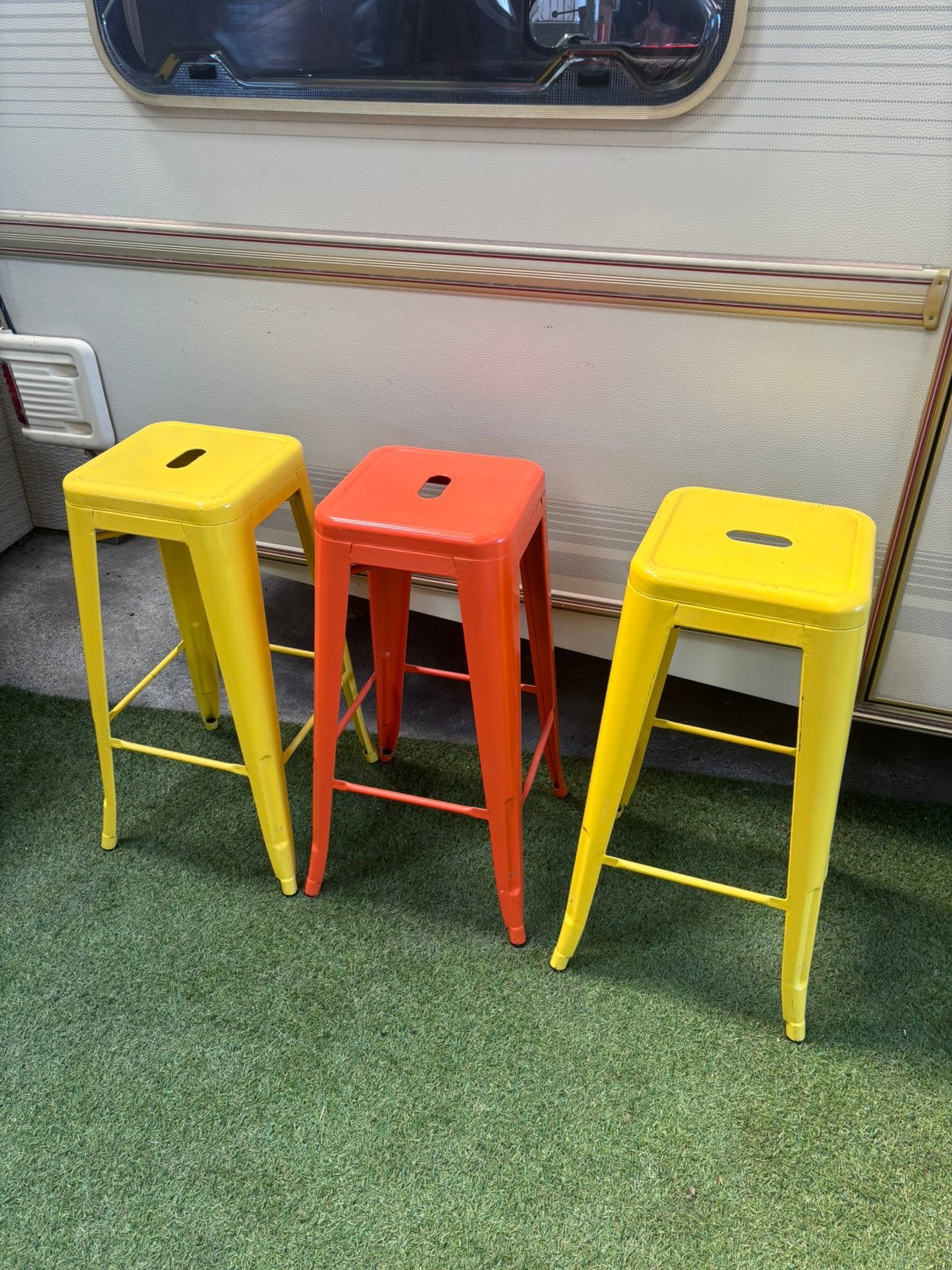 Metalen barkrukken 3x, 3 krukken, Ophalen, 60 tot 90 cm