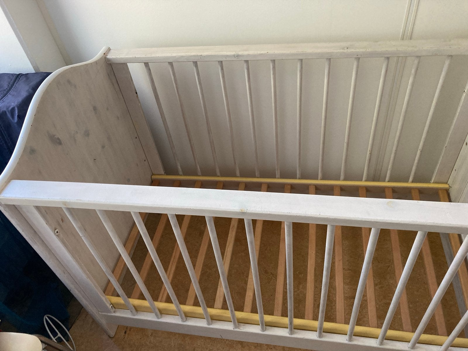 Gratis af te halen: Wit ledikant 130x70cm, Ophalen, Gebruikt, Ledikant