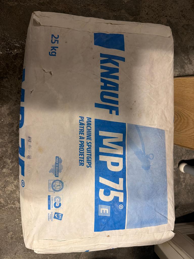 2 zakken Knauf MP75 machine gips 25 kg, Ophalen of Verzenden, Zo goed als nieuw