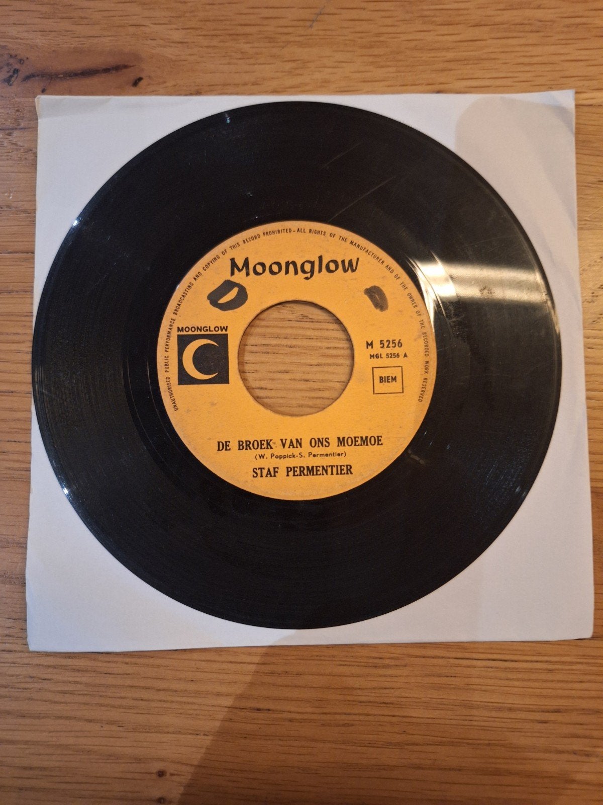Vinyl Single: Staf Parmentier - De Broek Van Ons Moemoe, Gebruikt, Voor 1960, 7 inch, Single