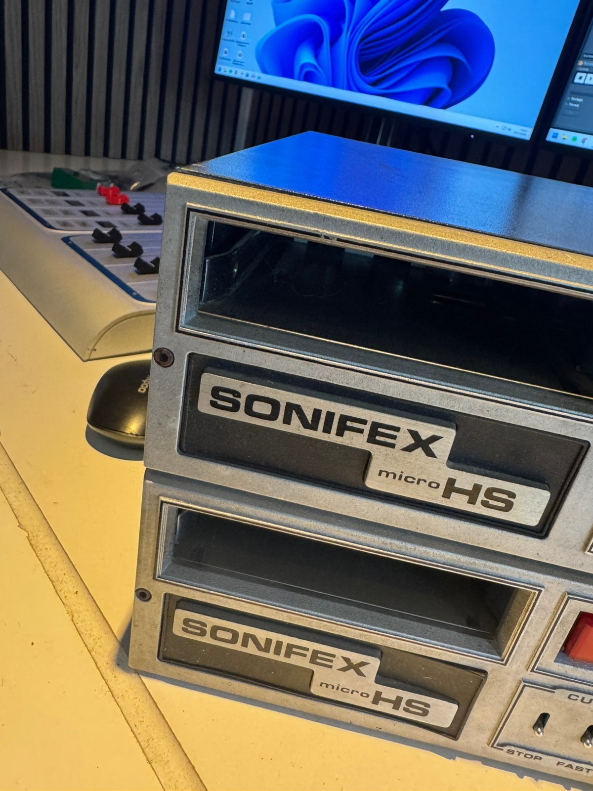 Prof Sonifex cart- jingle machines, twee stuks, goede staat, Ophalen, Audio