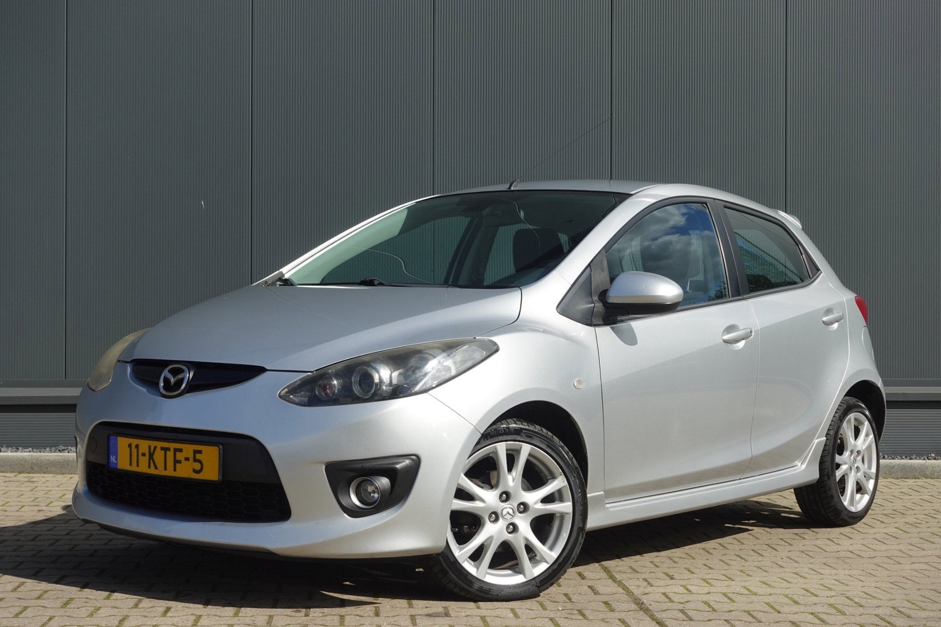 Mazda 2 1.5 GT-M, Voorwielaandrijving, Stof, 31 €/maand, 4 cilinders