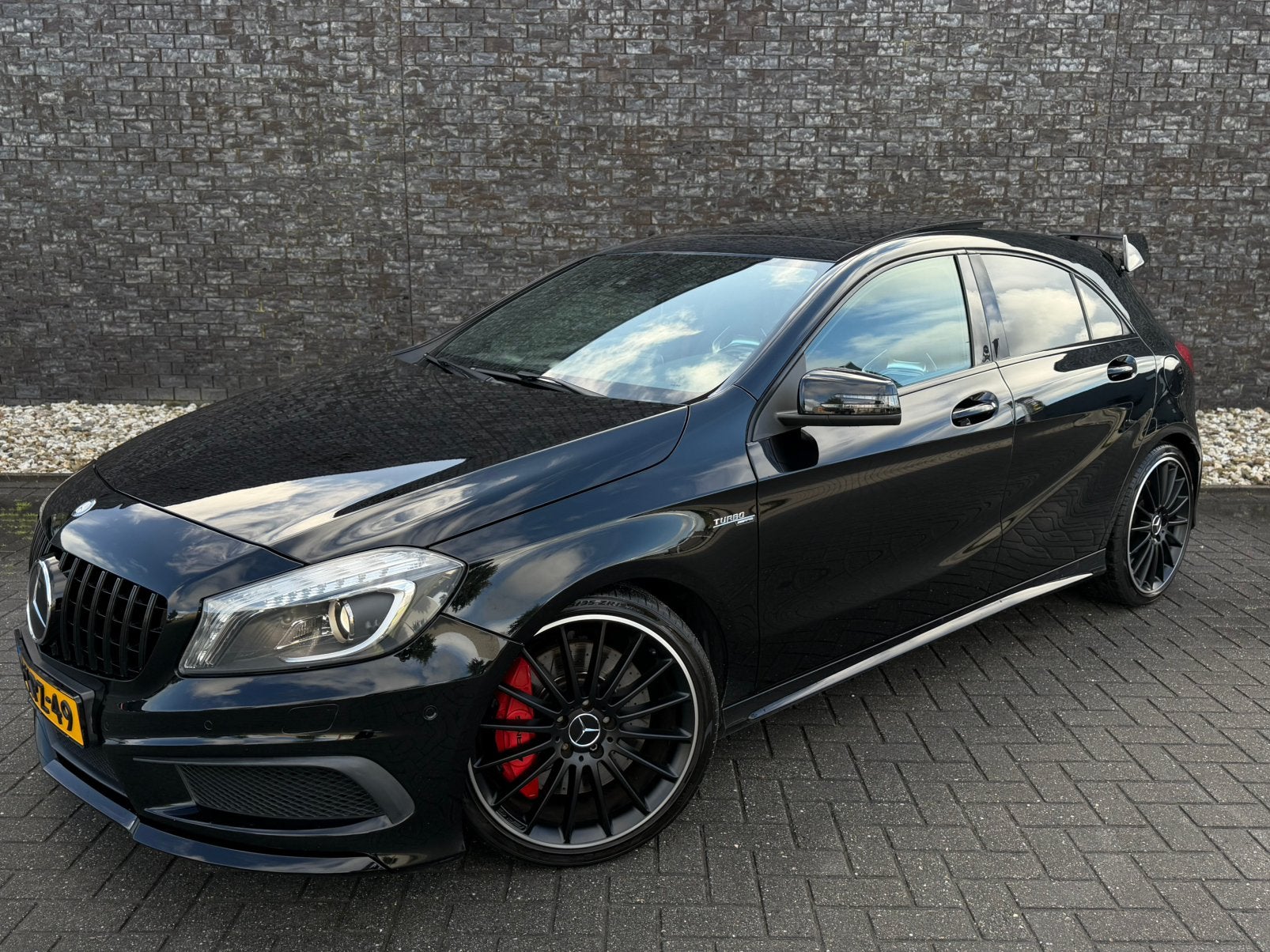 Mercedes-Benz A-Klasse A 45 AMG 4MATIC Aut7 2013 Zwart, Automaat, Dealer onderhouden, Zwart, 4 cilinders