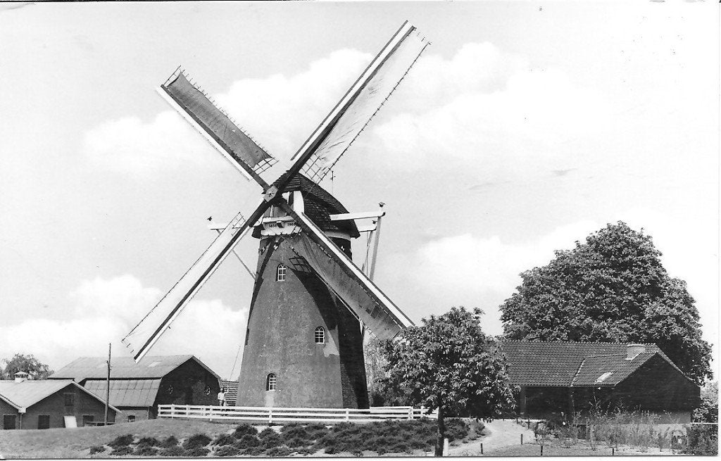 Ansichtkaart Korenmolen Silvolde, Gelopen, 1976, Verzamelen, Ophalen of Verzenden, 1960 tot 1980, Gelopen, Gelderland