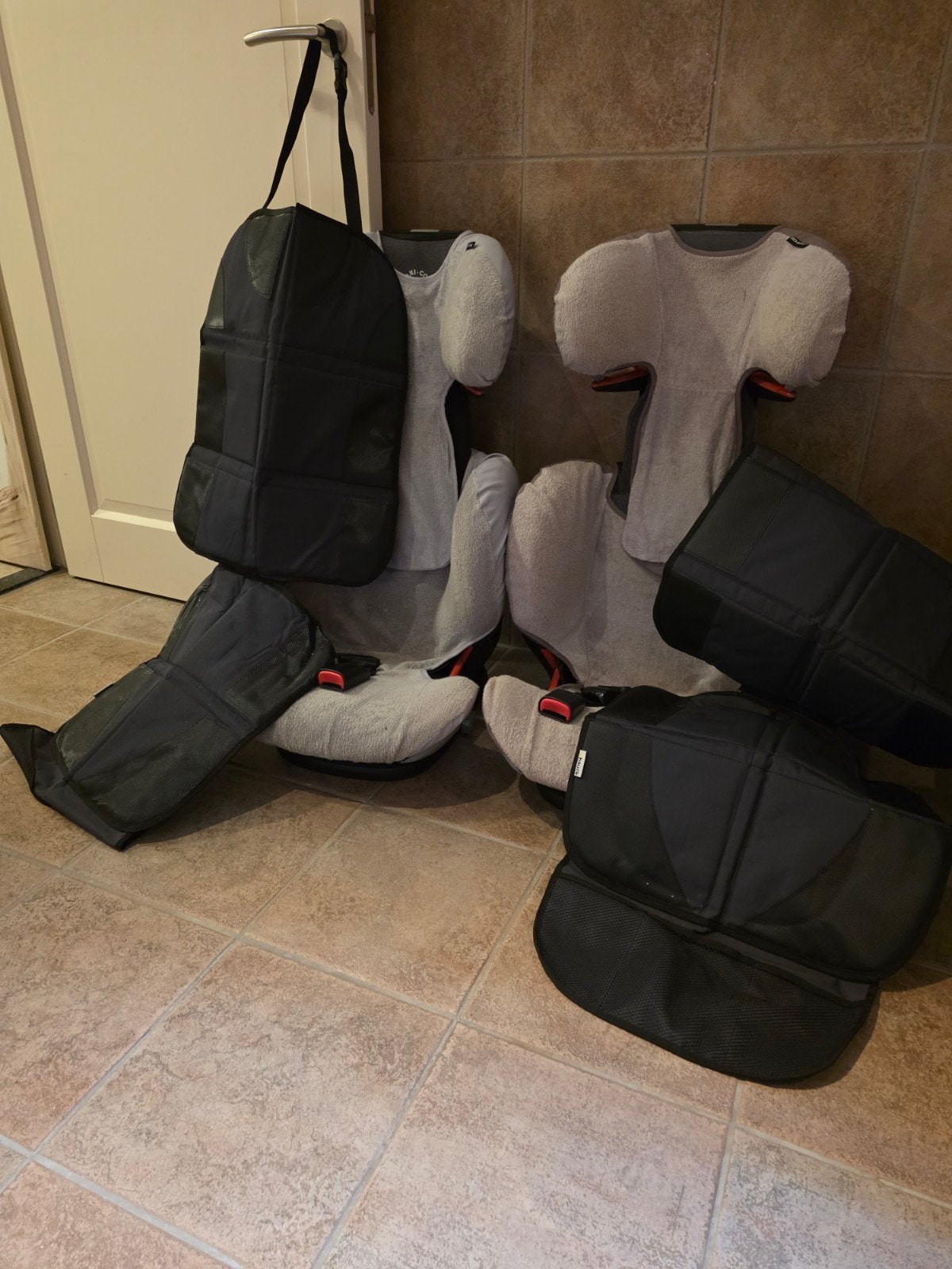 2x z.g.a.n. Maxi-Cosi Rodifix Airprotect (grijs) autostoelen, Ophalen, 15 t/m 36 kg, Zo goed als nieuw, Afneembare rugleuning