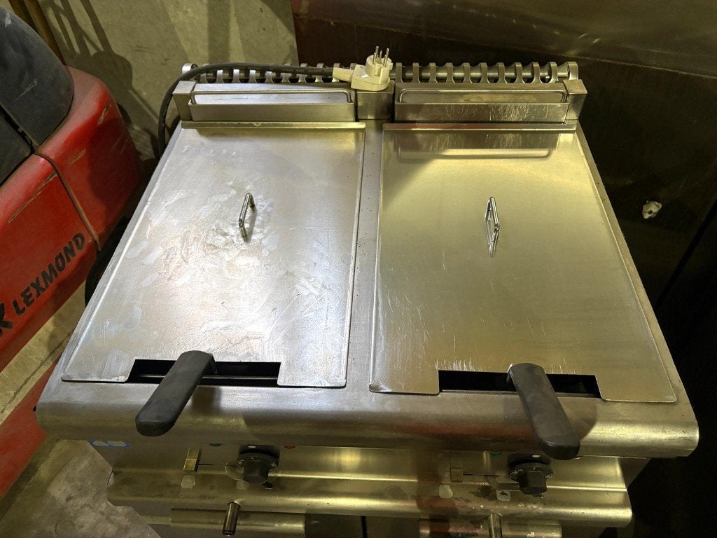 Professionele dubbele friteuse met aftapkraan van Electrolux, Ophalen, Gebruikt, Fornuis, Frituur en Grillen