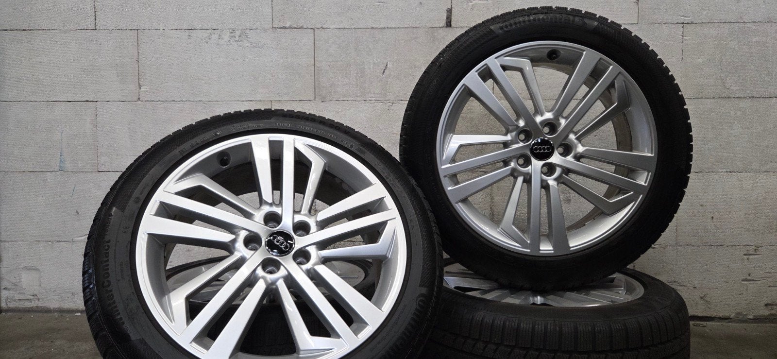 20" Audi Q5 SQ5 originele velgen winterbanden 2025, Auto-onderdelen, Banden en Velgen, Gebruikt, 255 mm, Banden en Velgen, V