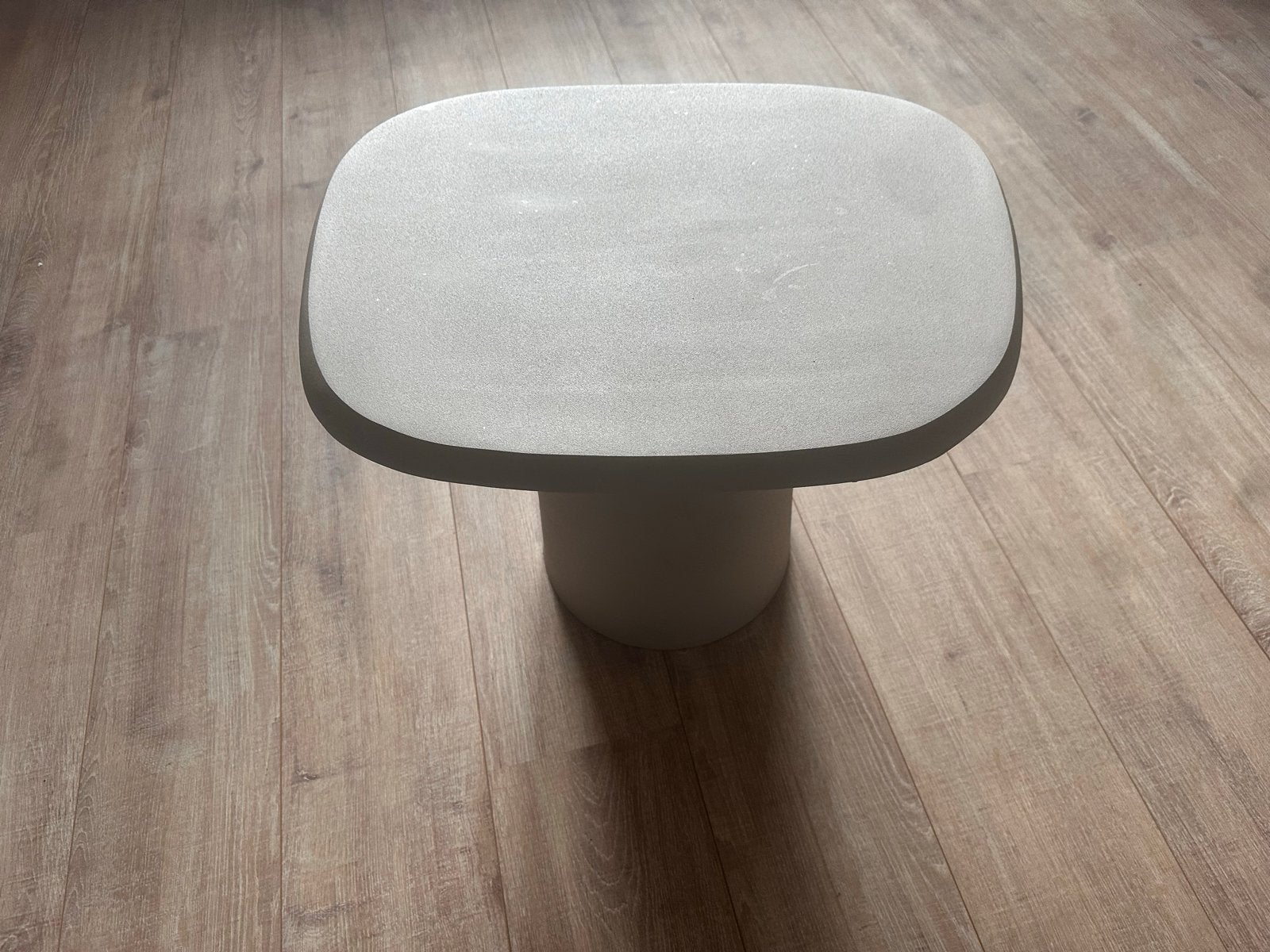 By Boo Salontafel Taupe - Hoogte 41cm, Ophalen, Overige materialen, Minder dan 50 cm, Gebruikt