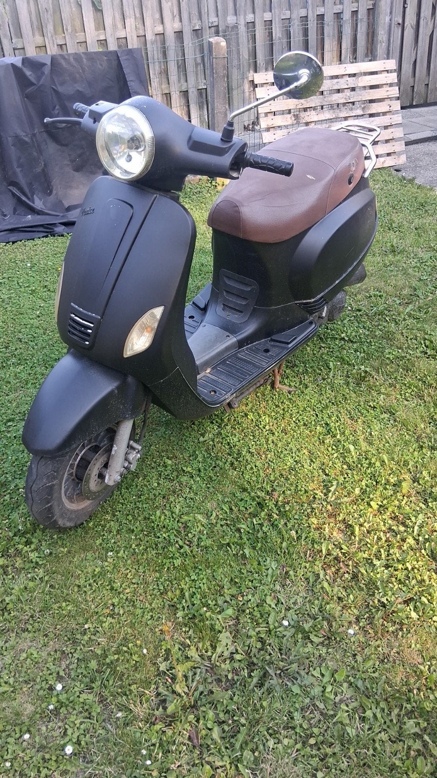 Agm vom venice 50cc 4t snor, Fietsen en Brommers, Snorfietsen en Snorscooters, Ophalen of Verzenden, Gebruikt, Benzine, Overige merken