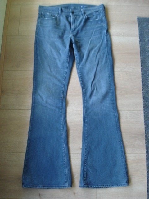 Nog hele mooie G-STAR flare maat 30 L 34, Blauw, Ophalen of Verzenden, Zo goed als nieuw, W30 - W32 (confectie 38/40)