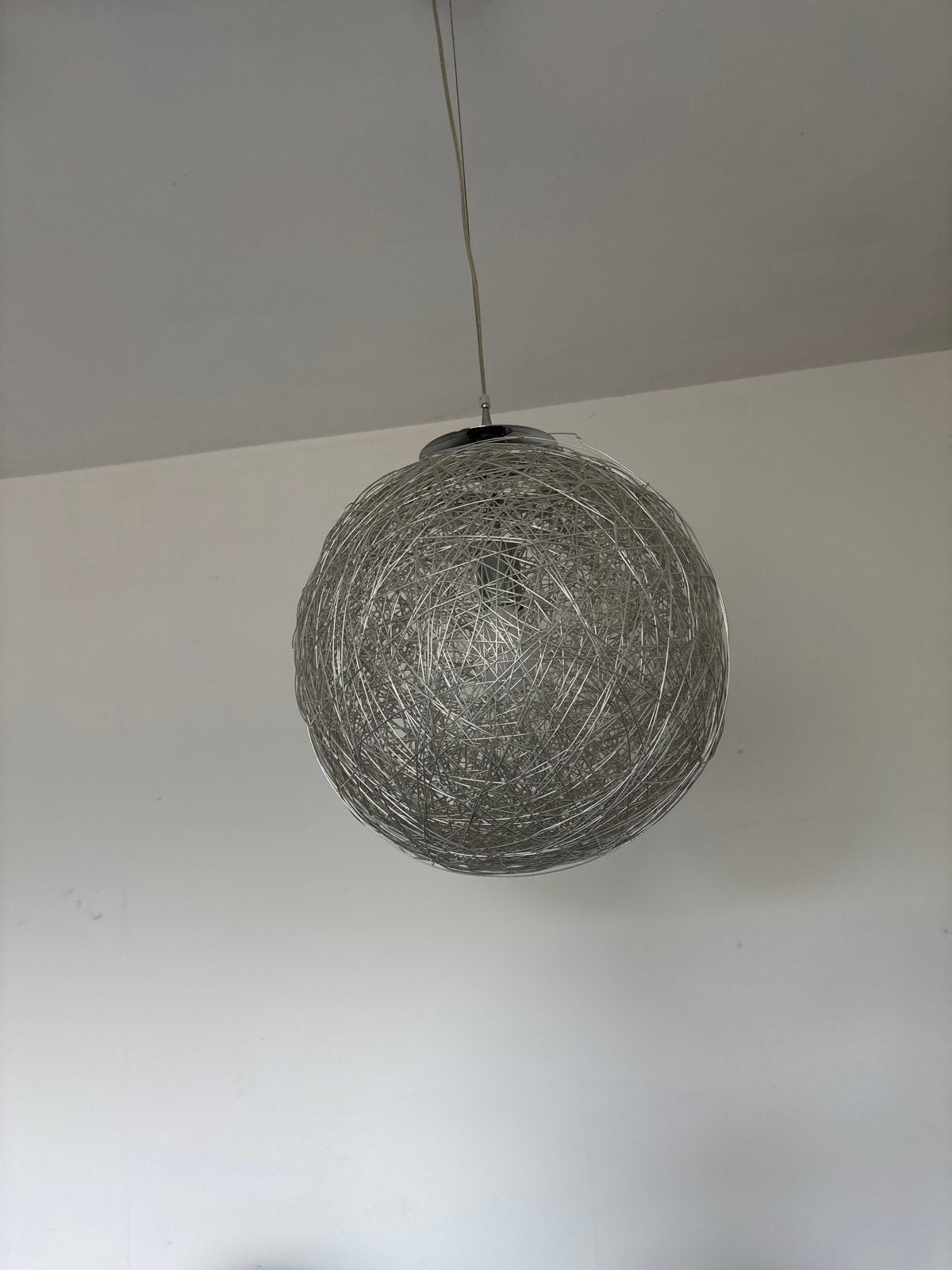 Moderne draadlamp - bolvormig, zilverkleurig, Ophalen, Zo goed als nieuw, Metaal, E27 (groot)