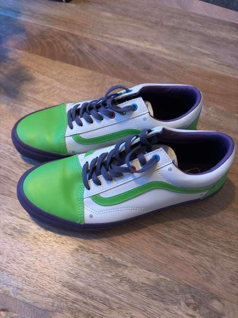 Vans Buzz Lightyear Toy Story (limited) sneakers maat 44,5, Kleding | Heren, Schoenen, Zo goed als nieuw, Sneakers of Gympen, Overige kleuren
