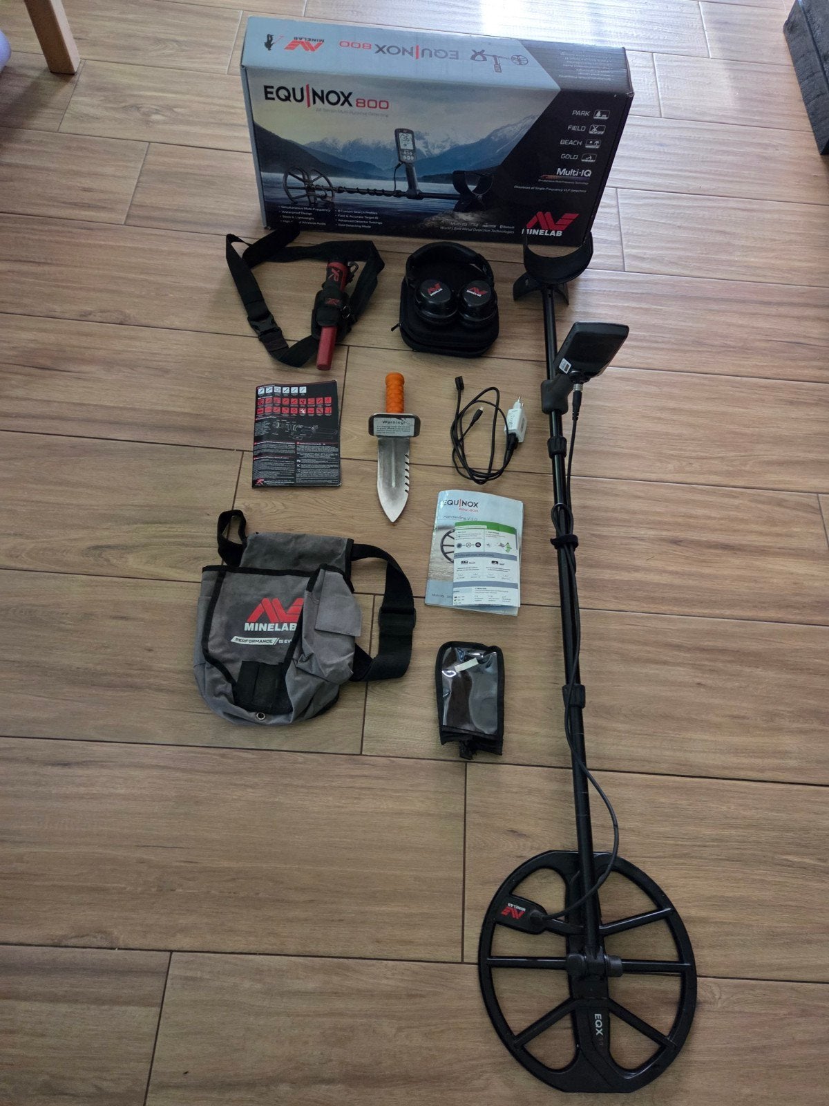 Minelab Equinox 800 Metaaldetector - Complete Set, Hobby en Vrije tijd, Metaaldetectors, Ophalen of Verzenden, Zo goed als nieuw