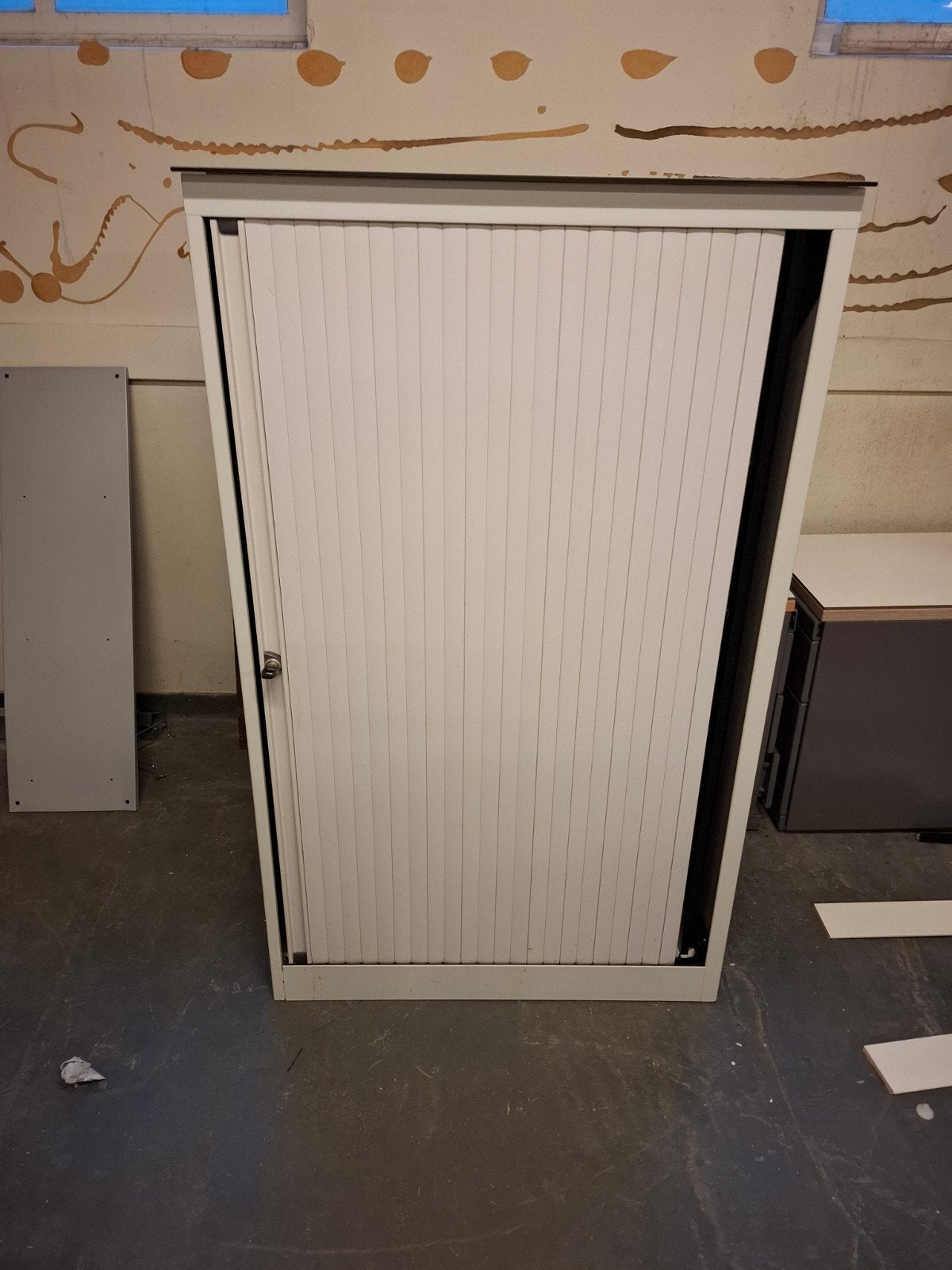 Archiefkast met roldeur en slot, Ophalen, Gebruikt, 100 tot 150 cm, Modern kantoor