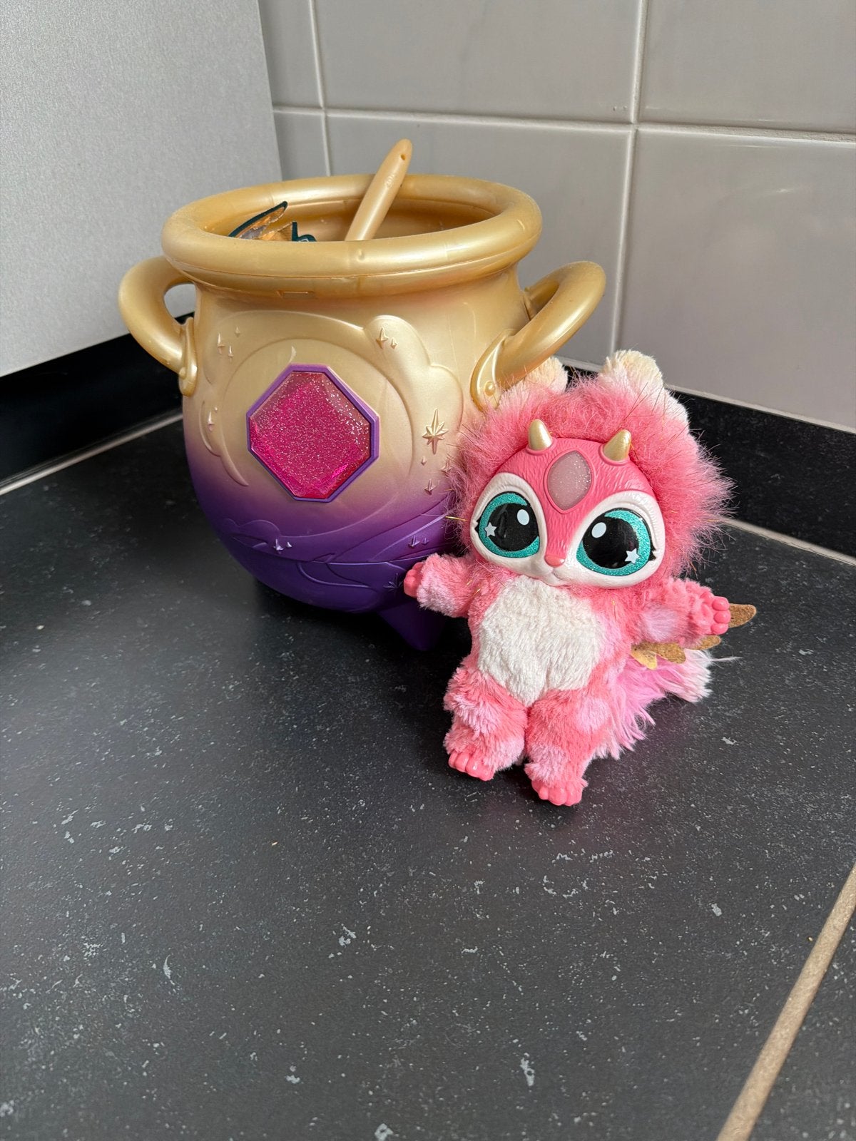 Magische Mixie ketel met pluche dier, Ophalen, Gebruikt, Jongen of Meisje