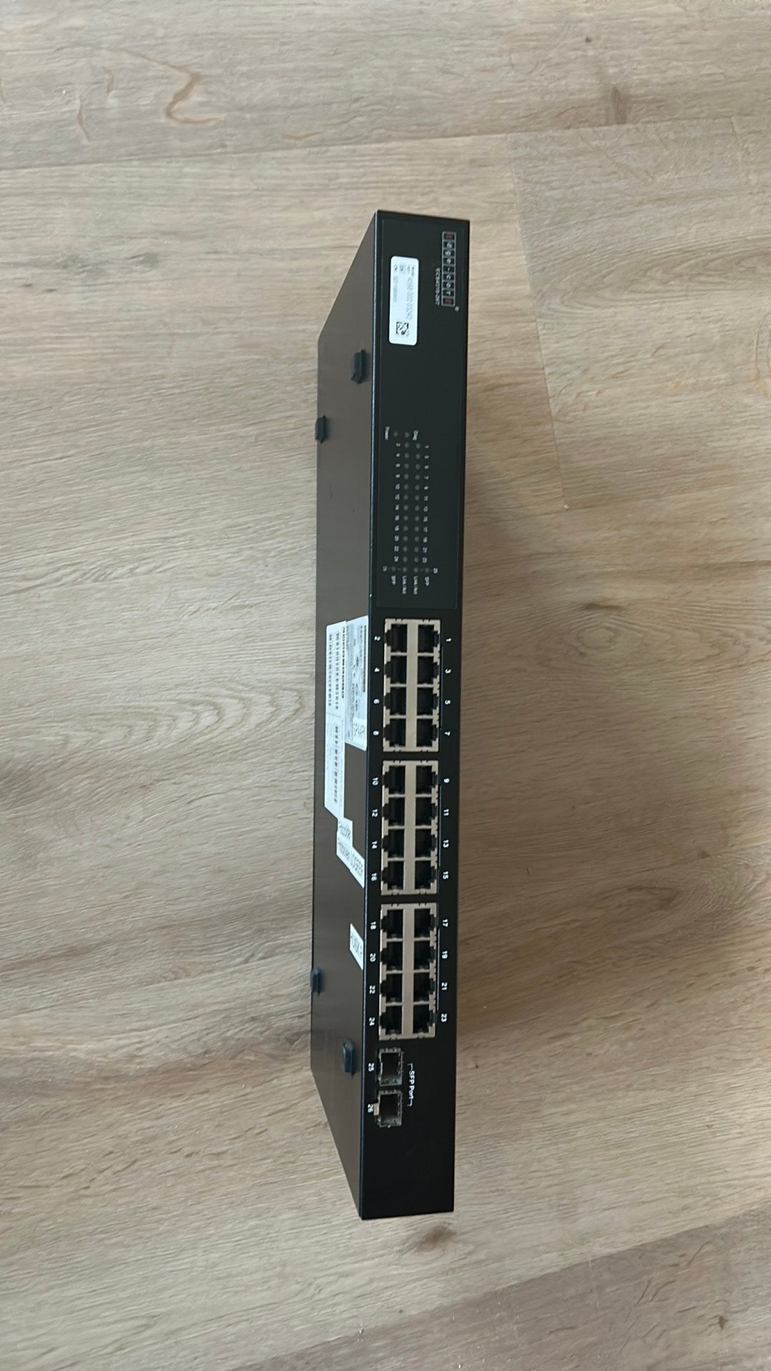 24 poorten switch merk Edge-core, Ophalen, Gebruikt