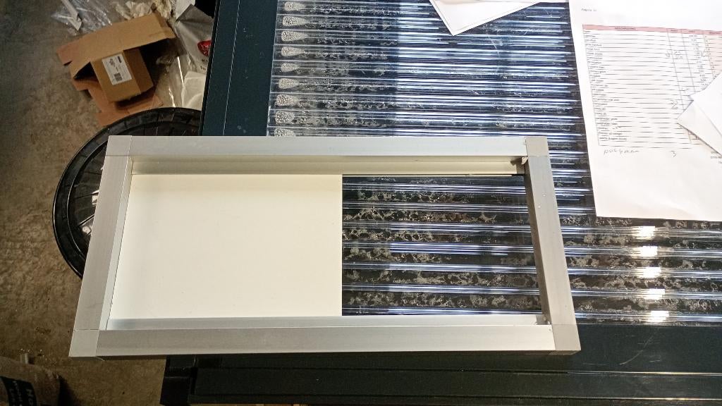 10 doorvliegluiken, Ophalen, Zo goed als nieuw, Aluminium, Volière