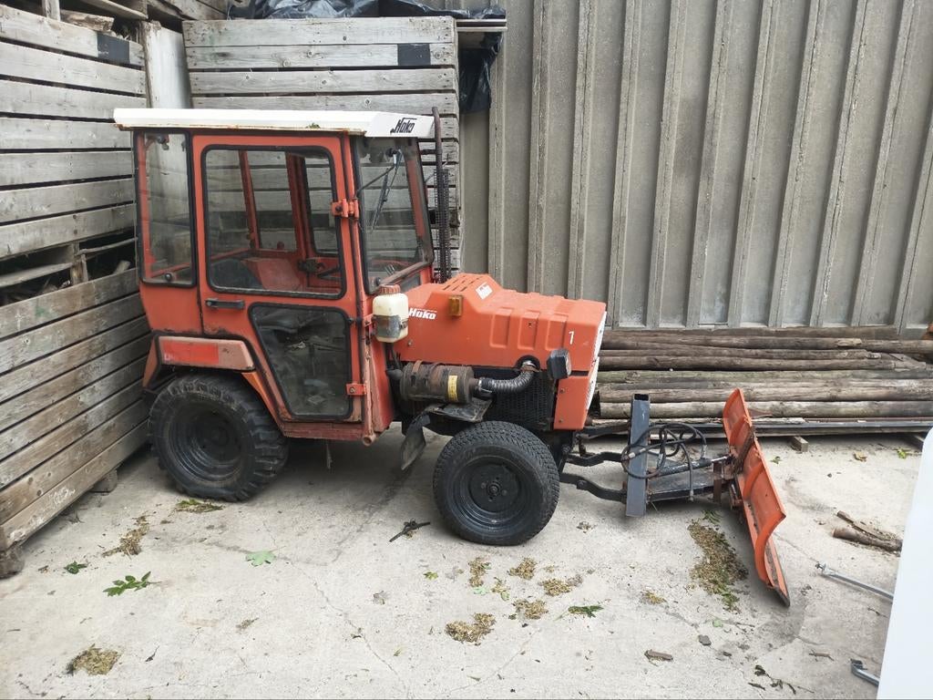 Compacte Tuin Trekker met bezem en schuifbord, Ophalen, Gebruikt