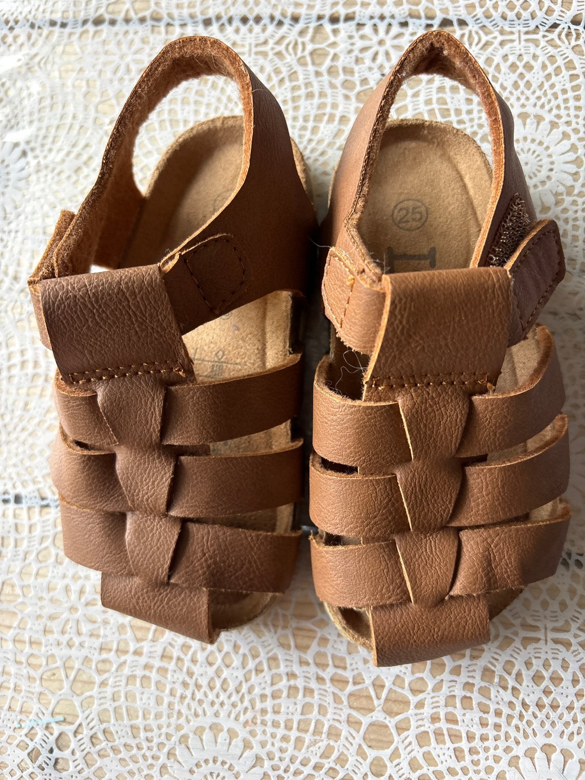 L&D Bruine Sandalen mt 25, Ophalen of Verzenden, Zo goed als nieuw, Jongen of Meisje, Schoenen