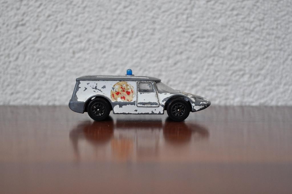 Vintage Corgi Healer Wheeler Ambulance 1973 7,5 cm, Ophalen of Verzenden, Gebruikt, Auto