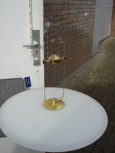 Vintage UFO vorm opaal glas hanglamp jaren 60 / 70 Helestra, Ophalen of Verzenden, Gebruikt, Glas, G4