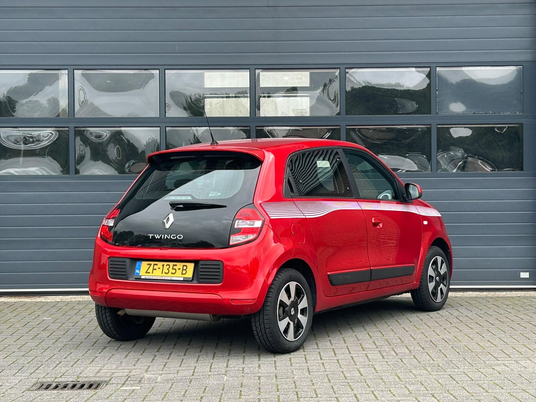RENAULT TWINGO 1.0 SCe COLLECTION I PRIJS INCLUSIEF NIEUWE A, Auto's, 21 km/l, Gebruikt, Met garantie (alle), 4 stoelen