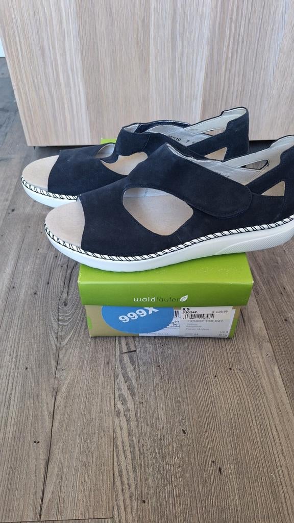 Waldlaufer maat 6.5 wijdte h nieuw, Kleding | Dames, Schoenen, Ophalen of Verzenden, Nieuw, Zwart, Sneakers of Gympen