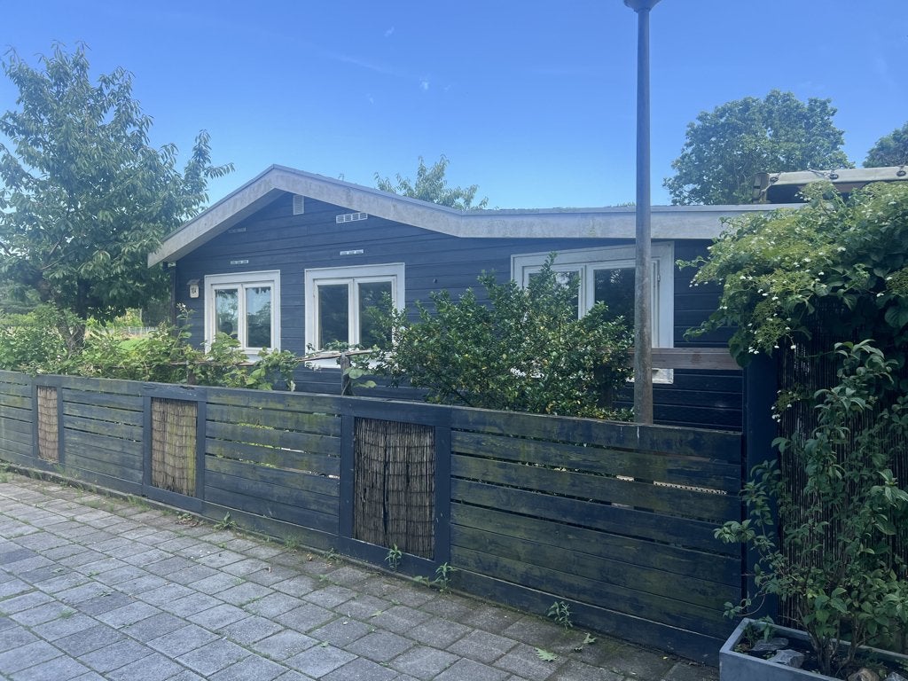 Te koop mooi groot chalet op park in Bergen op Zoom, Tot en met 2