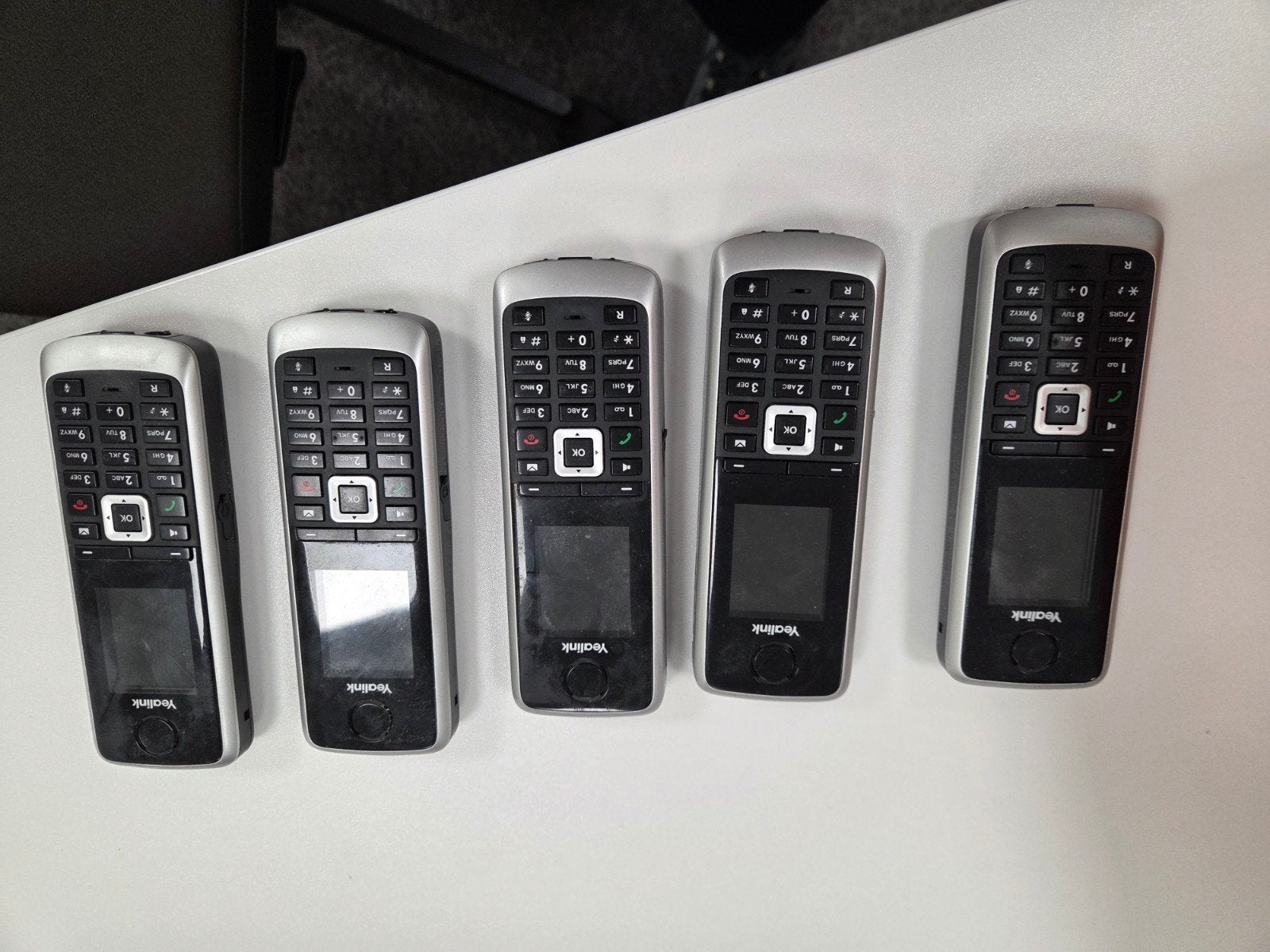 Yealink IP DECT Telefoons W52P - Set van 5 Handsets, Ophalen of Verzenden, Gebruikt, 4 handsets of meer