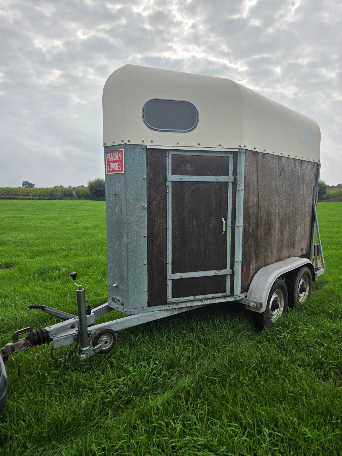 Degelijke 1,5 paards trailer te koop, Dieren en Toebehoren, Ophalen, Gebruikt, Hout, 1½-paards trailer