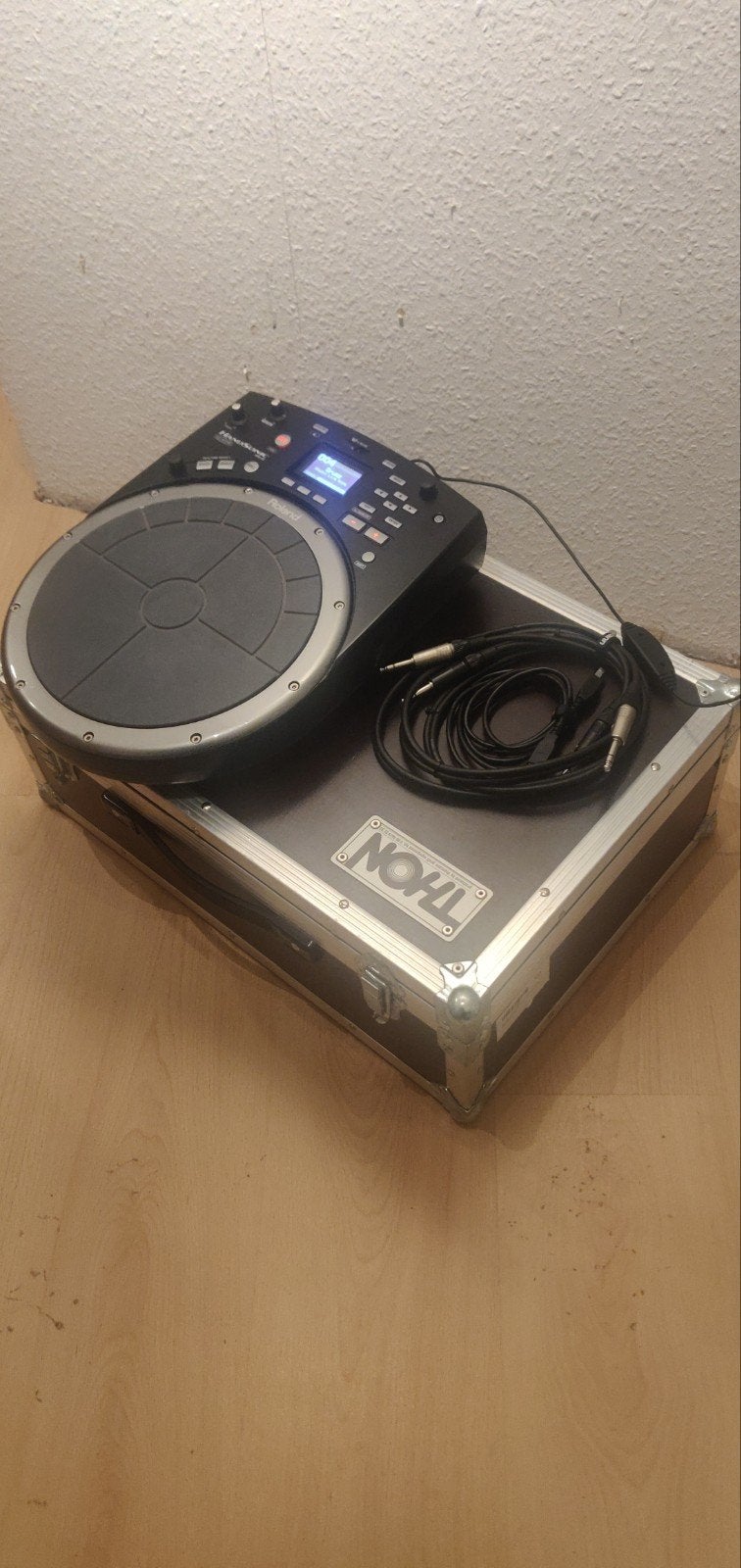 Roland Handsonic HPD-20 met standaard en Thon flightcase, Ophalen of Verzenden, Roland