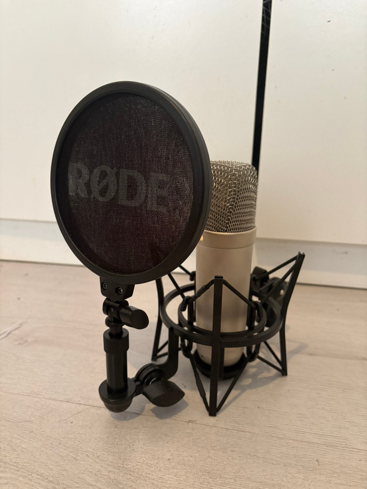 Røde NT1-A Microfoon Set, Muziek en Instrumenten, Microfoons, Zo goed als nieuw, Studiomicrofoon, Verzenden