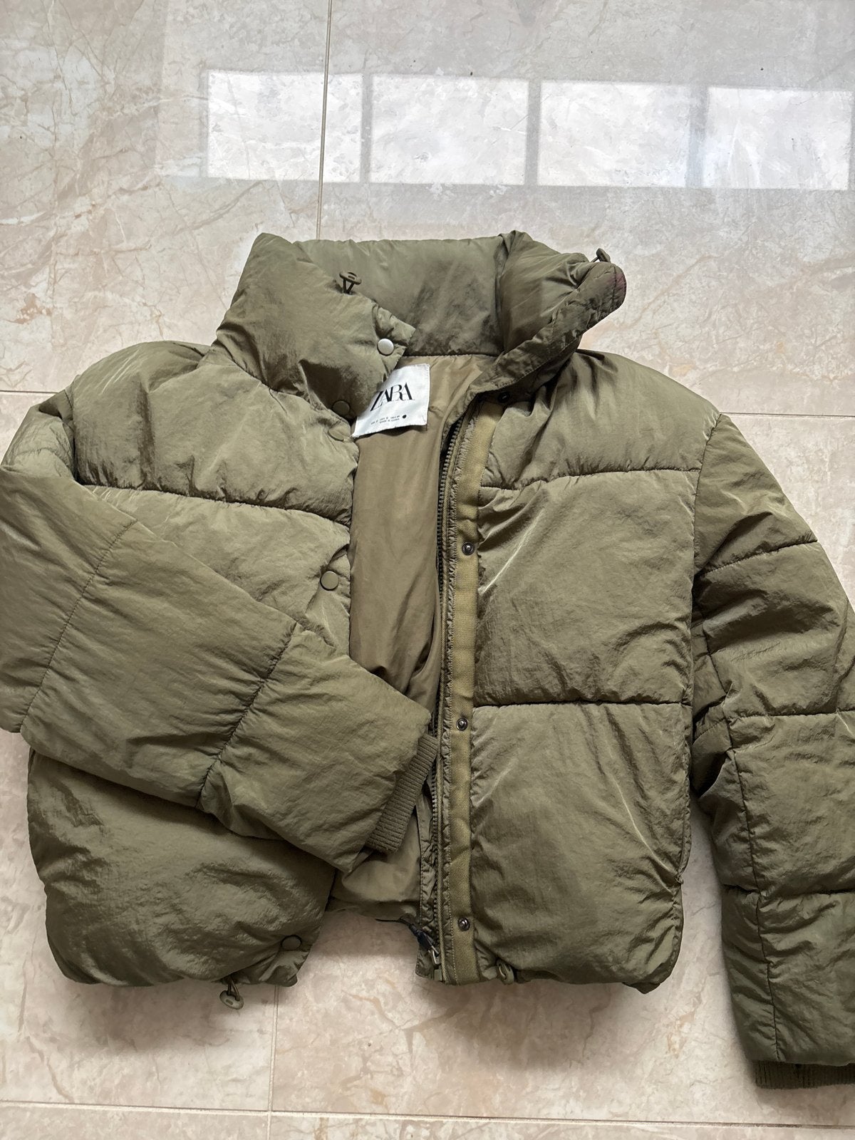 Zara Cropped Puffer Jas - Maat S, Kleding | Dames, Ophalen of Verzenden, Zo goed als nieuw, Maat 36 (S), Groen