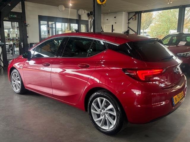 Opel Astra 1.2T 130pk Business Elegance, Auto's, 1350 kg, Gebruikt, 1199 cc, 620 kg