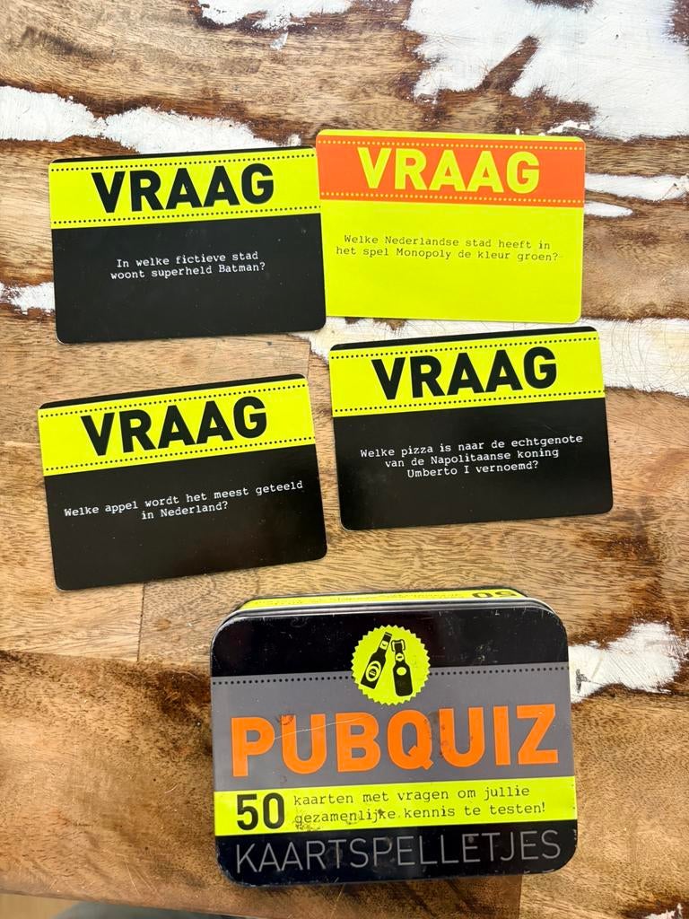 Kaartspel - quiz - barspel - pubquiz, Hobby en Vrije tijd, Gezelschapsspellen | Bordspellen, Ophalen of Verzenden, Zo goed als nieuw