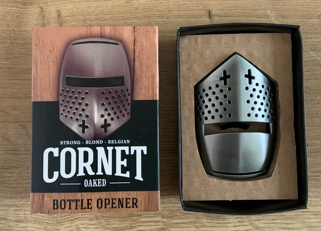 Cornet opener flesopener vorm ridderharnas, Verzamelen, Merken en Reclamevoorwerpen, Ophalen of Verzenden, Zo goed als nieuw, Gebruiksvoorwerp