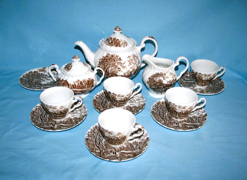 Vintage Johnson Brothers - Engeland - theeservies bruin-wit, Overige merken, Keramiek, Johnson Brothers, Ophalen of Verzenden