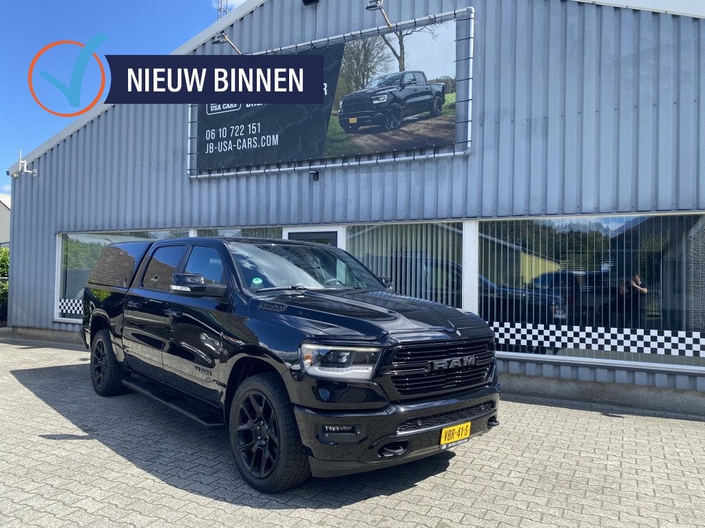 Dodge Ram 1500 5.7 V8 4x4 N.A.P (bj 2019), Auto's, Gebruikt, 5654 cc, 402 pk, Zwart